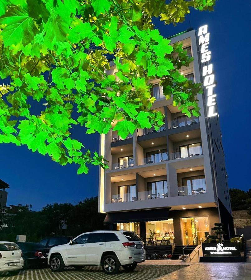 Ames Hotel & Spa Vlorë Екстериор снимка