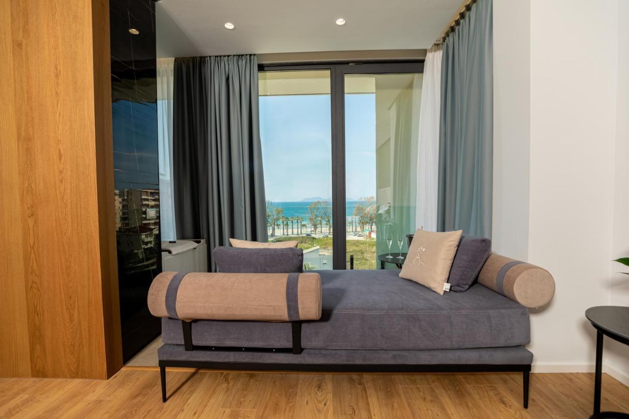 Ames Hotel & Spa Vlorë Екстериор снимка