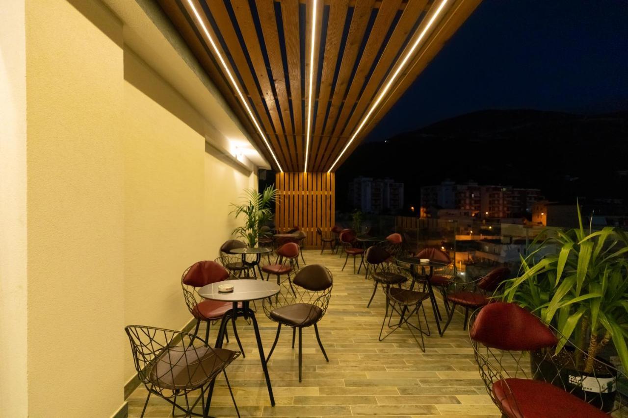 Ames Hotel & Spa Vlorë Екстериор снимка