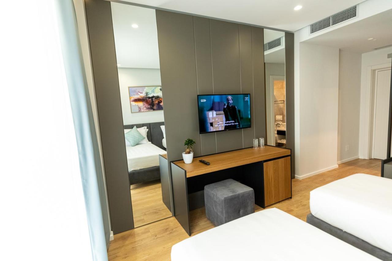 Ames Hotel & Spa Vlorë Екстериор снимка