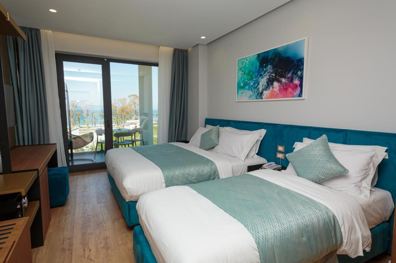 Ames Hotel & Spa Vlorë Екстериор снимка